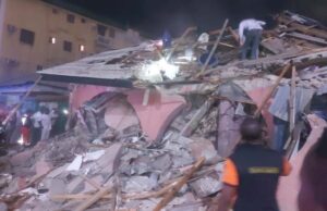 Се урна зграда во Мосул, има загинати и повредени