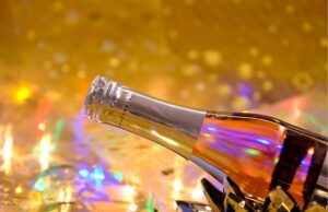 Како да избегнете мамурлак по новогодишната забава?