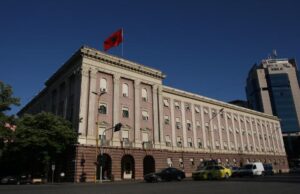 Лидерите на партиите на Албанците утре на средба со Рама во Тирана