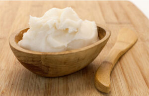 Свинска маст измиена во девет води – моќниот лек на нашите баби