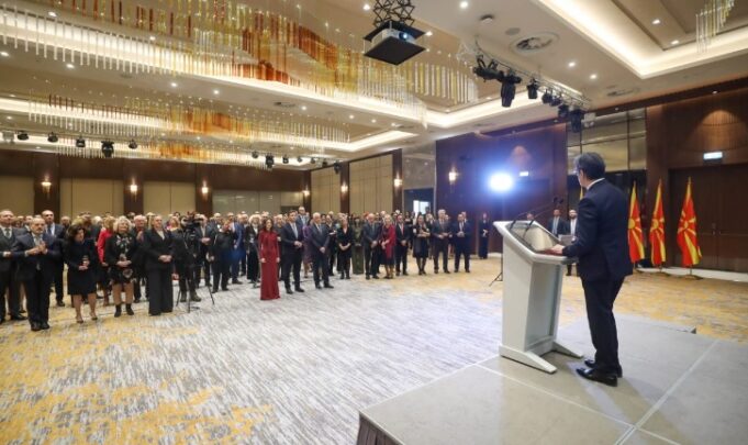 pendarovski obrakanje