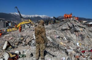 Тројца преживеани, меѓу кои и едно дете, извлечени од под урнатините во Антакија