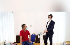 Не го дочека лекот: Почина првиот пациент со цистична фиброза кому Пендаровски пред две години му вети помош за да добие терапија