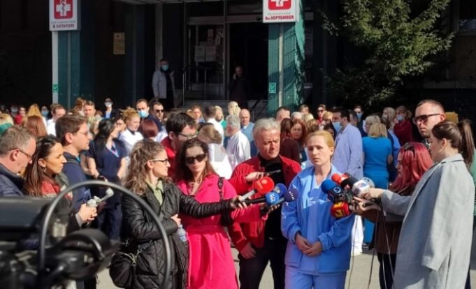 protest lekari voena bolmica