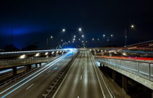 Италија ќе прави паметни автопатишта со дронови за прва помош и предупредување од опасности