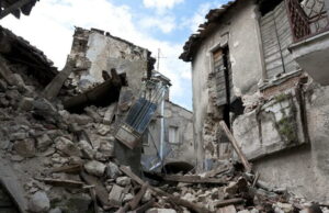 Единаесет жртви во синоќешните земјотреси во Турција и во Сирија