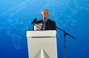 Борел: Има договор за имплементација на европскиот план