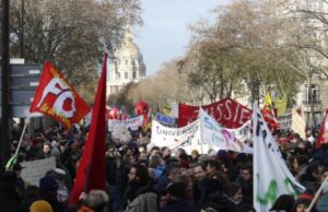 Франција: Нов масовен штрајк против пензиските реформи