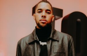 Приватен остров, батлер за спиење… Момче кое работи за елитата откри бизарни барања