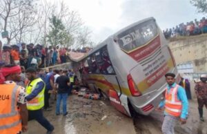 Најмалку 19 загинати во сообраќајна несреќа, ужас во Бангладеш