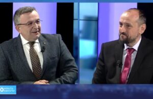 Има ли Битиќи спортски реквизит во неговиот Кабинет со кој се релаксира по напорниот ден?