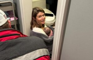 Позната водителка роди ќерка на подот во својата бања – имала само 13 минути болки