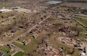 Американци стравуваат од нови бури по смртоносното торнадо во Мисисипи