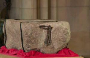 Каменот на судбината отпатува на крунисувањето на Чарлс III во Лондон