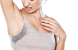 Чудните миризби на телото испраќаат знаци дека можеби имате канцер