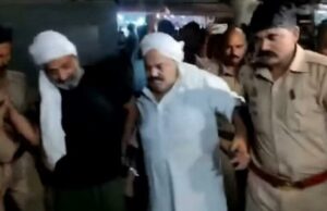 Поранешен индиски пратеник и неговиот брат убиени во живо на телевизија