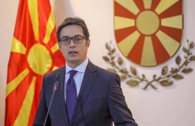 pendarovski plati funkcioneri