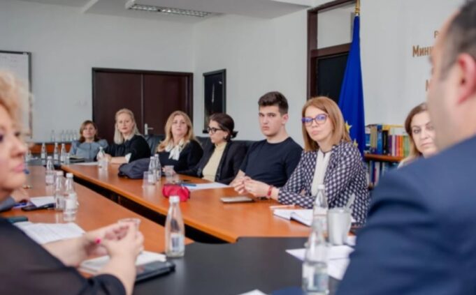 unija na srednoskolci