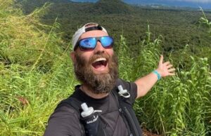 10 години авантура: Маж тврди дека е првиот што го обиколи светот без да се качи во авион