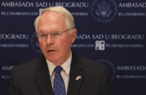 Хил: Имаме суштински проблем со премиерот на Косово