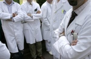 Загрижувачка, па и опасна ситуација: Ќе ни останат да нè лекуваат хиперпродуцираните кадри од Тетово и Штип