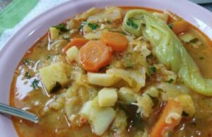 По 40-та е потешко да се ослабне, но со манџа зелка ќе загубите 5кг за една недела