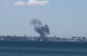 Повторно оштетен мостот што ги поврзува Крим и Русија – двајца загинати