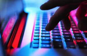 „Мајкрософт“: Кинески хакери упаднаа во мејловите на американската влада