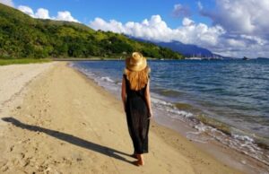 Побрзо се потите во црна облека отколку во бела, но телото побрзо се лади