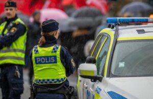 Шведската амбасада во Багдад запалена за време на демонстрациите