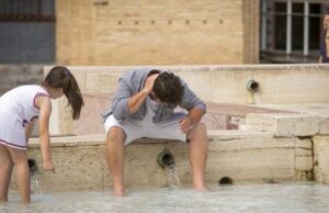 Со засилување на топлотниот бран ризиците од срцев удар и смртни случаи се зголемуваат, СМО со предупредување