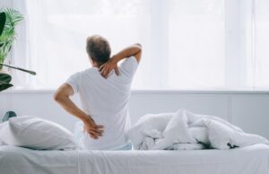 „Невидлива“ болест: Ова се непознатите симптоми на остеопороза кои многу луѓе ги игнорираат