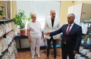 Меџити: Околу 30 отсто од пациентите на Клинички доаѓаат за продолжување на терапија или услуги, со реформата ќе ги добијат кај матичен