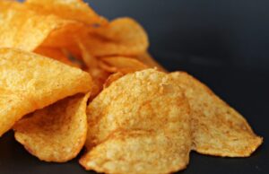 ЕК алармира – чипс од Србија содржи канцерогена супстанца