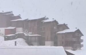 (Видео) Снег ги покри Алпите во август