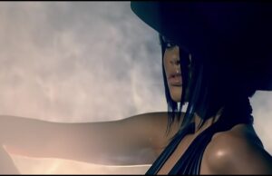 Ријана се породи!