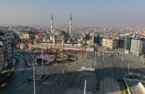 На Турците им е забрането да плаќаат патувања во странство со кредитни картички на рати