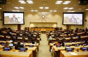 Нашата здравствена инфраструктура е под тежок притисок, а ранливите заедници го понесоа товарот, рече министерот за здравство на Генералното собрание на ОН