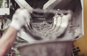 Револуционерен „зелен“ цемент – се прави со електролиза наместо со печење