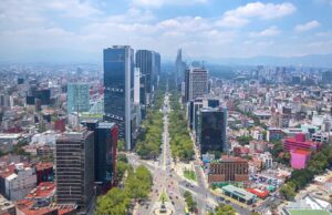 Во Мексико за време на изградбата на пругата е пронајден древен гроб на Маите