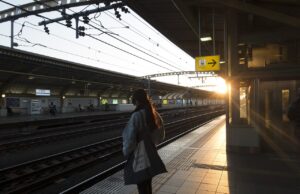 ВИДЕО Превезува милиони, а чист е „како солза“: Како се одржува метрото во Токио?