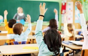 Шведска се враќа на печатени учебници и вежбање на ракописот во училиштата