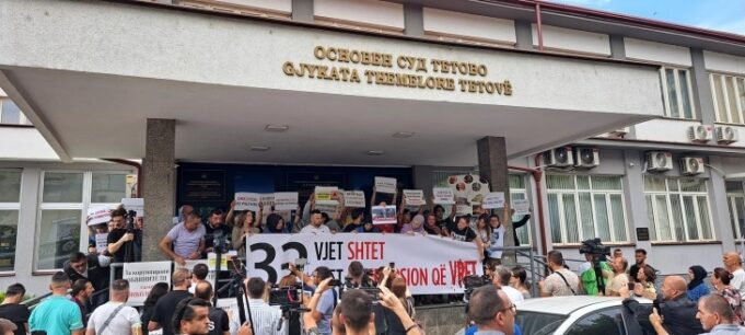 tetovo-sud-protest