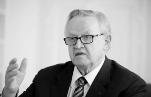 Почина поранешниот пратеник на ОН за Косово Марти Ахтисари