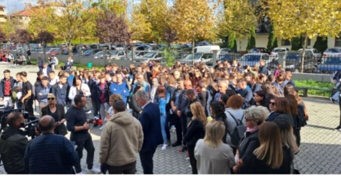 tetovo protest ucenici