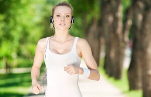 Научниците објаснуваат зошто не можете „да извадите песна од глава“