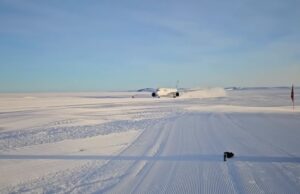 ВИДЕО Историско слетување на Антарктикот: 45 истражувачи и 12 тони опрема