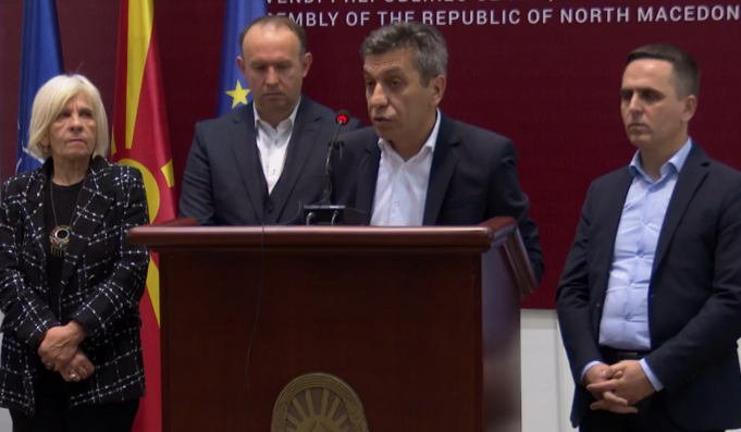 albanska opozicija sobranie