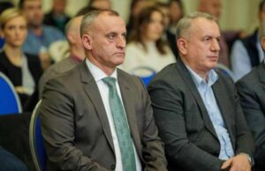 Потребно е сите заедно да се бориме против несоодветната употреба на антибиотици која порасна за време на ковид-кризата кажа министерот за здравство Фатмир Меџити