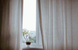 Проветрување во зима: Дали е пожелно и колку долго треба да ги држиме прозорците отворени?